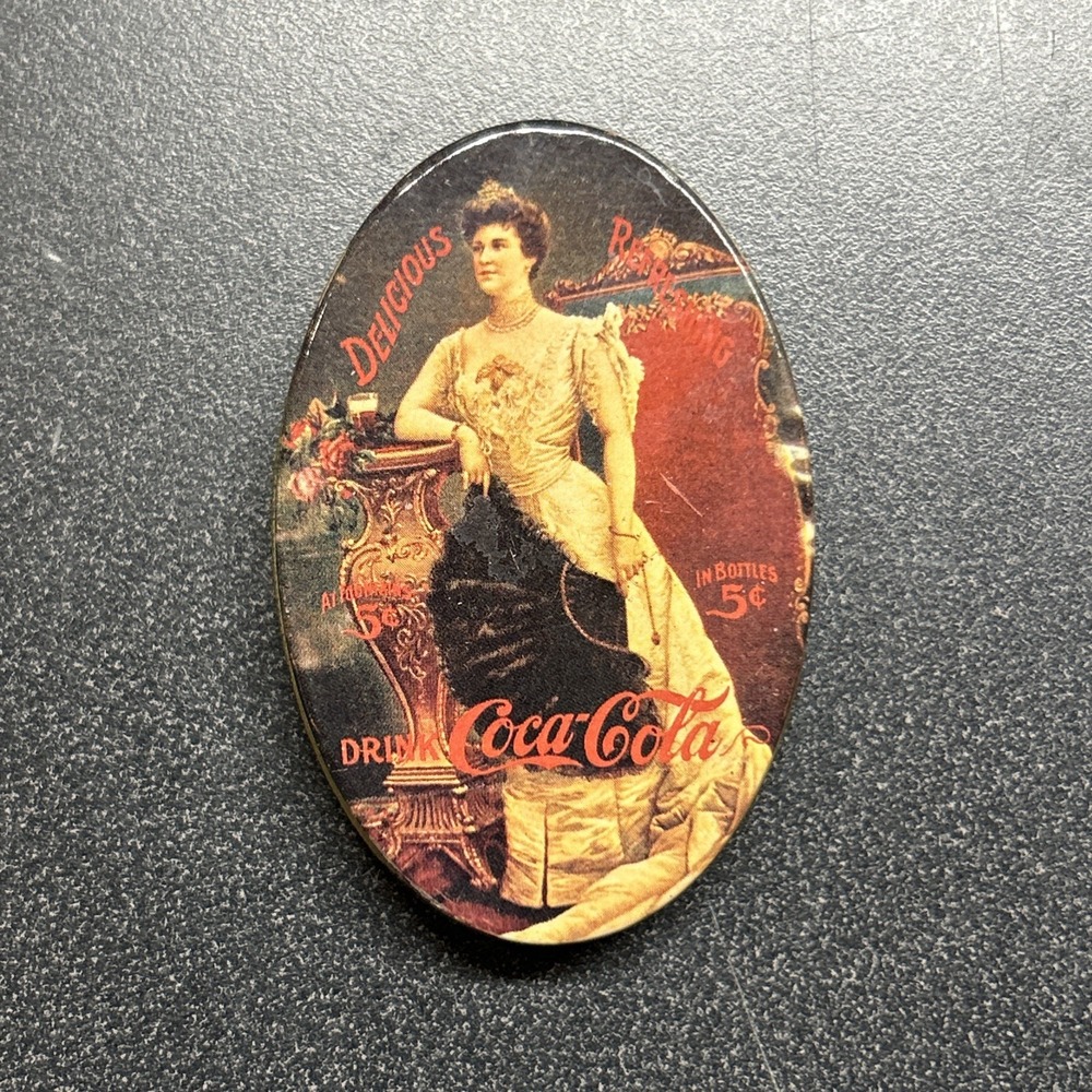 COCA COLA MINI OVAL TIN  PILL/SNUFF BOX